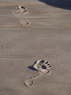 포토 JPG 해외이미지 모래 발 사람없음 평화 시간 인쇄 발자국 단계 양발 해외202004 해외포토 컨셉 자국 신체부위 파일형식 이미지허브