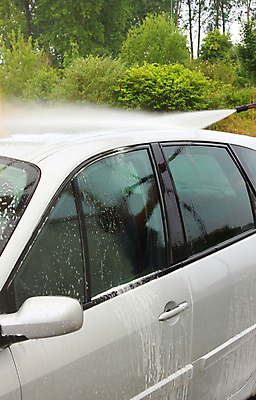 포토 JPG 해외이미지 창문 자동차 유리 사람없음 야외 물 빛 젖음 흐름 물방울 역 빨래 청소 서비스 비누 분무기 호스 청소부 스플래쉬 해외202004 해외포토 자연요소 직업 육상교통 컨셉 가사 교통시설 재질 위생용품 파일형식 이미지허브