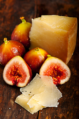 포토 JPG 해외이미지 과일 단면 사람없음 슬라이스 무화과 페코리노 해외202004 해외포토 치즈 파일형식 이미지허브