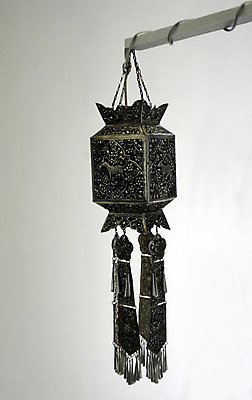 포토 JPG 해외이미지 전통 벽 가로등 오렌지 건축양식 아프리카 날씨 주택 매달리기 그림자 미술 사람없음 장식 빛 노란색 수확 골동품 등불 램프 역사 클래식 이슬람교 모스크 시들음 모로코 야광 그런지 옛날 스타일 해외202004 해외포토 공공시설 건축 나라 종교 컬러 컨셉 농업 과일 모션 문화예술 조명 건물 파일형식 이미지허브