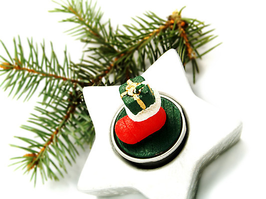 포토 JPG 해외이미지 전통 별 전통문화 크리스마스장식 크리스마스 겨울 휴가 부츠 창조 사람없음 장식 빨간색 초록색 축제 나뭇가지 축하 소나무 오브젝트 만족 흰배경 노엘 크리스마스이브 핸드메이드 해외202004 해외포토 자연요소 나무 계절 기념일 감정 문화 컬러 백그라운드 신발 컨셉 흰색 파일형식 이미지허브