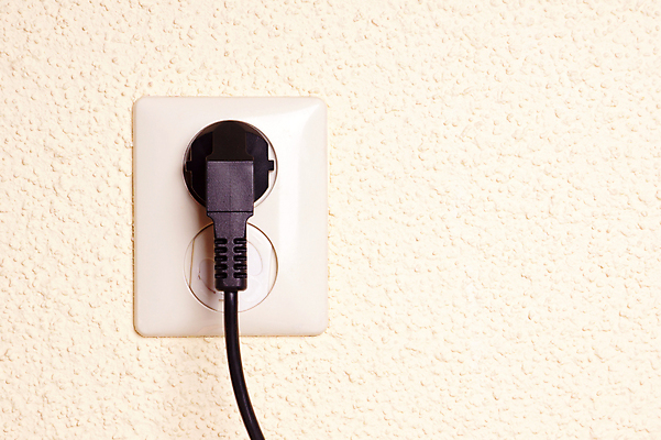 포토 JPG 해외이미지 벽 백그라운드 사람없음 내부 힘 장비 에너지 콘센트 플러그 연결 전압 공급 해외202004 해외포토 파일형식 이미지허브