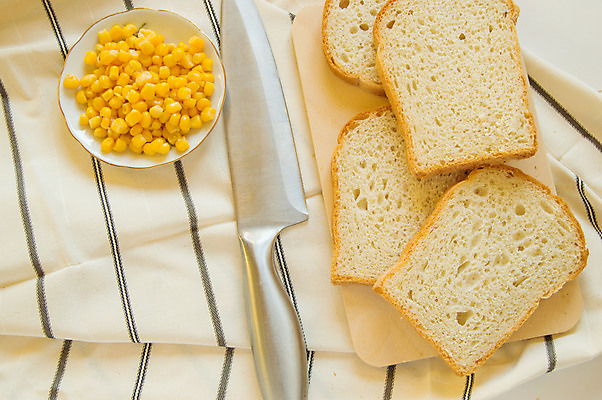 포토 JPG 해외이미지 전통 음식 빵 조각 백그라운드 농업 다이어트 재료 탁자 건강 옥수수 씨앗 사람없음 목재 수건 농장 갈색 노란색 주방 빵집 껍질 흰색 시골 신선 플랫 칼 맛 아침식사 상품 낟알 자르기 시리얼 밀 굽기 유기농 냅킨 슬라이스 덩어리 페스츄리 핸드메이드 해외202004 해외포토 나무 식물 웰빙 산업 컬러 가구 컨셉 모션 곡류 위생용품 상점 식사 구이 파일형식 이미지허브