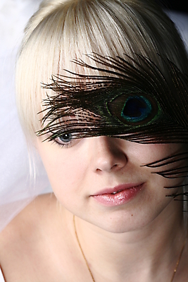 포토 JPG 해외이미지 식물 백인 여자 꽃 행복 꽃다발 잎 꽃무늬 자연 한명 미소 장식 장미 검은색 축제 벚꽃 흰색 신용카드 공작 꽃집 깃털 내추럴 해외202004 해외포토 서양인 1 감정 컬러 무늬 조류 표정 사람 금융 상점 생태계 파일형식 이미지허브