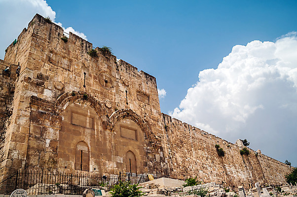 포토 JPG 해외이미지 종교 벽 여행 컨셉 건축양식 하늘 벽돌 아이디어 그림자 사람없음 건물 파란색 탑 성경 바위 도시 사찰 성 영혼 역사 중앙 보호 이슬람교 땅 대문 타운 동쪽 강화 랜드마크 로마인 순례 시온산 예루살렘 옛날 유태교 이스라엘 파멸 팔레스타인 해외202004 해외포토 건축물 건축 컬러 중동 종교용품 종교건축 인종 문 돌_바위 방향 서아시아 파일형식 소멸 이미지허브