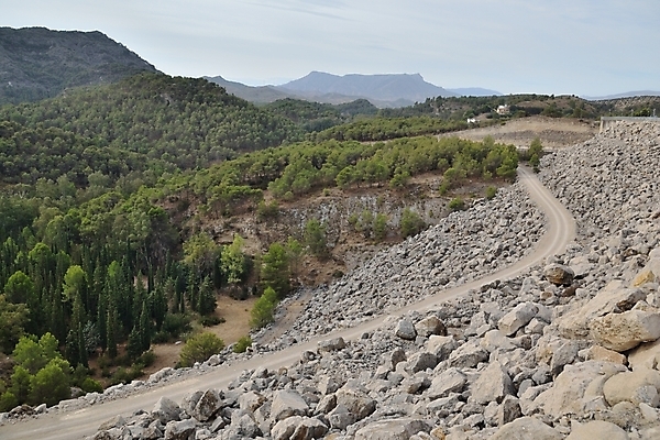 포토 JPG 해외이미지 나무 계절 공원 호수 여행 백그라운드 자연 하늘 산 풍경 사람없음 초록색 물 여름 파란색 강 반사 환경 맑음 침묵 봄 거울 흰색 시골 연못 스페인 장면 수평선 해외202004 해외포토 자연요소 식물 공공시설 유럽 컬러 날씨 소리 생태계 파일형식 이미지허브