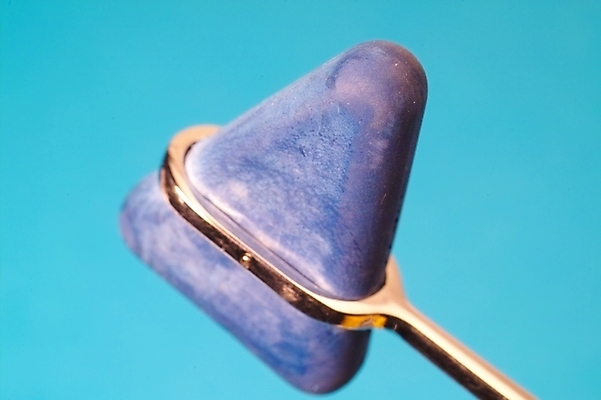 포토 JPG 의학 의료기기 사람없음 치료 의료용품 오브젝트 고무망치 의료용망치 타진기 타진망치 국내포토 조건반사 망치 파일형식