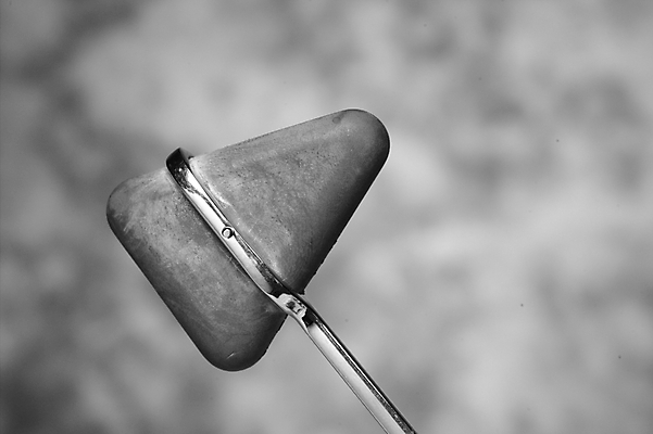 포토 JPG 의학 의료기기 흑백 사람없음 치료 의료용품 오브젝트 고무망치 의료용망치 타진기 타진망치 국내포토 조건반사 촬영기법 망치 파일형식