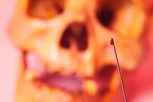 포토 JPG 신체 의학 의료기기 뼈 해골 주사기 사람 사람없음 치료 의료용품 바늘 장기 근골격기관 오브젝트 국내포토 도구 장기_의학 파일형식