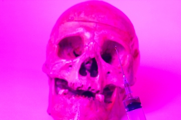 포토 JPG 신체 의학 의료기기 뼈 해골 주사기 사람 사람없음 치료 의료용품 바늘 장기 근골격기관 오브젝트 국내포토 도구 장기_의학 파일형식