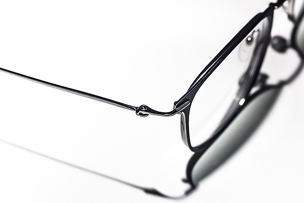 포토 JPG 해외이미지 응시 안경 유리 프레임 사람없음 독서 유행 검은색 흰색 오브젝트 시력 비전 카메라렌즈 고립 스타일 해외202004 해외포토 시선 잡화 컬러 재질 카메라 파일형식 이미지허브