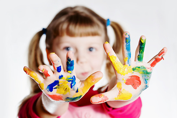포토 JPG 해외이미지 손 교육 행복 얼굴 어린이 손가락 학교 미술 한명 페인트 기쁨 표현 유머 작음 진흙 걸음마 초보 전경 해외202004 해외포토 1 감정 모션 문화예술 사람 풍경 신체부위 크기 파일형식 탑뷰 이미지허브
