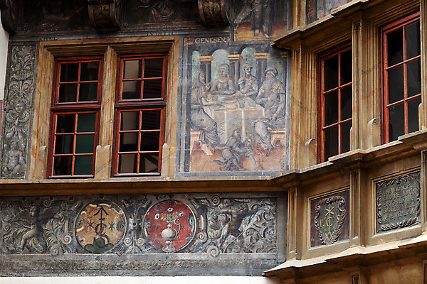 포토 JPG 해외이미지 외관 유럽 벽 여행 건축양식 창문 주택 사람없음 건물 목재 파란색 프랑스 도시 중세 역사 재산 뼈대 타운 셔터 옛날 스트라스부르 해외202004 해외포토 나무 건축물 건축 나라 컬러 재료 금융 파일형식 이미지허브