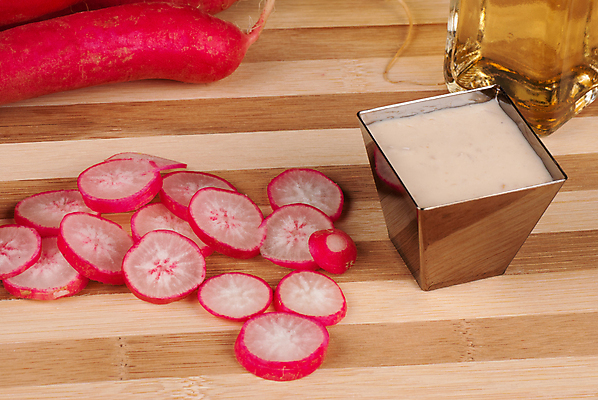 포토 JPG 해외이미지 전통 영어 채소 건강 요리 사람없음 가로 힘 신선 뜨거움 양념 클래식 주사위 유기농 매움 뿌리 성분 식초 정물화 총각무 핸드메이드 해외202004 해외포토 문자 웰빙 컨셉 맛 무 그림 파일형식 이미지허브