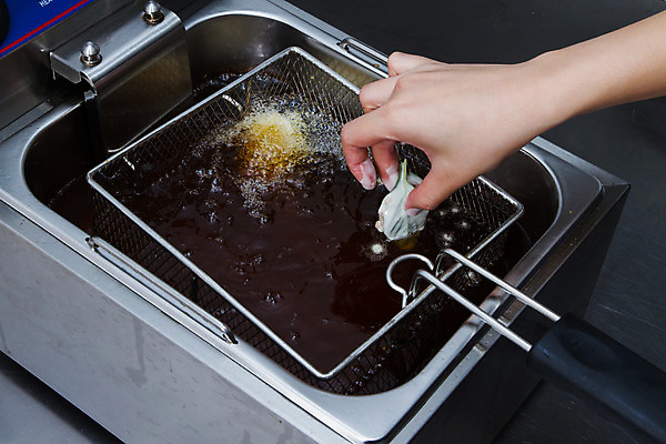 포토 JPG 해외이미지 접시 유럽 길 음식 채소 오이 감자 실내 건강 육류 돼지고기 요리 사람없음 옆모습 케이크 식사 저녁식사 당근 튀김 큼 자르기 굽기 크림 양배추 반죽 패티 점심식사 고립 딜 해외202004 해외포토 식기 나라 뷰포인트 식재료 모션 디저트 뿌리채소 내부 크기 구이 파일형식 이미지허브