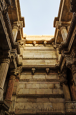 포토 JPG 해외이미지 전통 디자인 아시아 문화 벽 조각 패턴 건축양식 미술 사람없음 건물 장식 햇빛 기둥 중세 역사 재산 이슬람교 인도인 사암 지하 기념물 단계 힌두교 해외202004 해외포토 외국인 건축물 건축 나라 종교 무늬 문화예술 동양인 금융 태양 돌_바위 파일형식 이미지허브