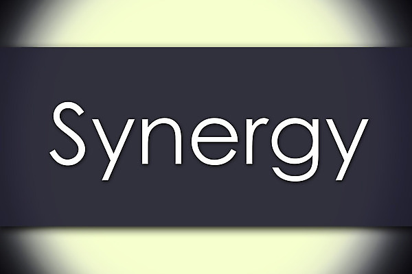 포토 JPG 해외이미지 디자인 백그라운드 컨셉 일러스트 비즈니스 텍스트 아이디어 사람없음 단어 빛 노란색 보라색 흰색 메시지 노력 마케팅 시너지 해외202004 해외포토 문자 컬러 파일형식 이미지허브