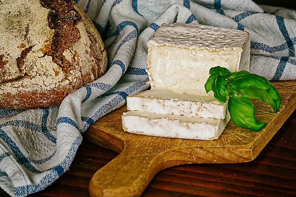 포토 JPG 해외이미지 접시 음식 조각 백그라운드 재료 탁자 치즈 요리 사람없음 목재 식사 이탈리아 견과류 프랑스 흰색 시골 상품 호두 부드러움 모음 프랑스어 해외202004 해외포토 나무 문자 식기 유럽 컬러 가구 유제품 한글 감각 파일형식 이미지허브