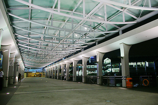 포토 JPG 해외이미지 응시 비즈니스 건축양식 창문 지붕 새로움 실내 사람없음 내부 건물 빛 도시풍경 컬러풀 사무실 우주 계단 중국 도시 작업 오픈 투명 복도 센터 도심 야간 저녁 천장 슛 장면 지역 홍콩 옛날 철강 특별함 해외202004 해외포토 자연요소 건축물 시선 건축 아시아 컬러 컨셉 풍경 파일형식 이미지허브