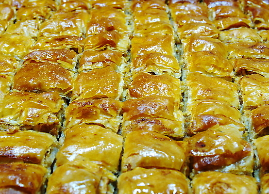 포토 JPG 해외이미지 전통 음식 조각 백그라운드 디저트 바닥 쟁반 사탕 사람없음 주방 빵집 튀김 달콤 자르기 굽기 비만 서비스 유기농 정사각형 반죽 땅콩 호두 칼로리 버터 칠면조 내추럴 녹말 대칭 셔벗 채식주의자 페스츄리 포도당 핸드메이드 바클라바 해외202004 튀르키예 해외포토 도형 웰빙 아시아 빵 모션 조류 상점 견과류 맛 구이 몸매 채식 파일형식 이미지허브