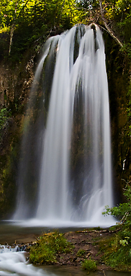 포토 JPG 해외이미지 자연 사람없음 초록색 물 골짜기 검은색 폭포 흐름 가을 황무지 언덕 상쾌 남쪽 내추럴 샤워실 해외202004 해외포토 자연요소 계절 감정 컬러 컨셉 방향 생태계 샤워시설 파일형식 이미지허브