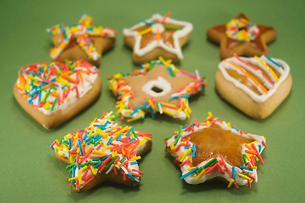 포토 JPG 해외이미지 전통 계절 별 음식 빵 크리스마스 겨울 휴가 디저트 선물 사람없음 장식 쿠키 과자 얼음 축제 침묵 하트 축하 대접 달콤 맛 유혹 설탕 굽기 묘사 생강 충동구매 고립 노엘 핸드메이드 프로스팅 해외202004 해외포토 자연요소 모양 기념일 컨셉 채소 쇼핑 소리 구이 제빵 과소비 파일형식 이미지허브