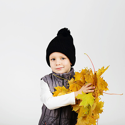 포토 JPG 해외이미지 백인 응시 옷 계절 남자 행복 감정 얼굴 어린이 벽 단풍 잎 장난 날씨 한명 웃음 소년 노란색 유행 산책 재킷 기쁨 아기 치아 11월 즐거움 10월 걸음마 결백 심각 해외202004 해외포토 서양인 식물 1 시선 컬러 컨셉 모션 휴식 표정 사람 신체부위 외투 소화기관 날짜 파일형식 이미지허브