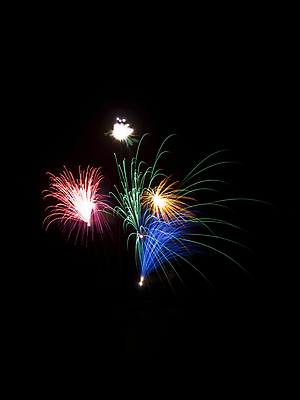 포토 JPG 해외이미지 별 꽃다발 백그라운드 하늘 불 휴가 안테나 이벤트 사람없음 빛 컬러풀 축제 로켓 껍질 축하 야간 폭발 연도 경례 파열 7월 해고 독립 로마인 해외202004 해외포토 자연요소 꽃 컬러 컨셉 비즈니스 통신 인종 인사 날짜 파일형식 이미지허브