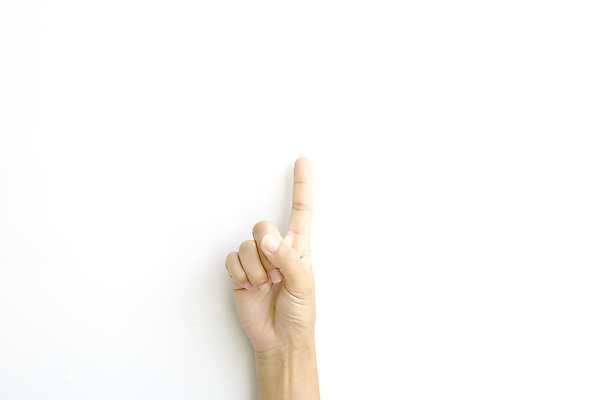 포토 JPG 해외이미지 1 손 실내 손짓 신체부위 가리킴 해외202004 해외포토 모션 사람 내부 파일형식 이미지허브