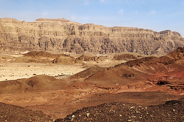 포토 JPG 해외이미지 공원 모래 여행 자연 하늘 휴가 산 건조 풍경 경사 사람없음 빨간색 파란색 갈색 노란색 골짜기 계곡 사막 바위 죽음 역사 중앙 부식 지역 사암 멀리 동쪽 영원 옛날 이스라엘 전국 지질학 흥미 해외202004 해외포토 공공시설 교육 컬러 컨셉 돌_바위 방향 생태계 서아시아 파일형식 이미지허브