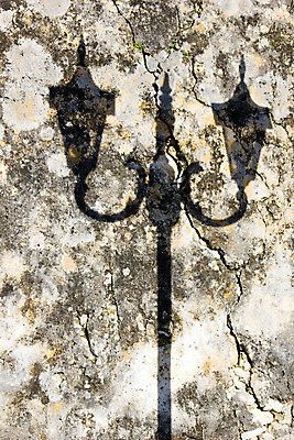 포토 JPG 해외이미지 벽 백그라운드 추상 그림자 사람없음 맑음 등불 질감 옛날 해외202004 해외포토 무늬 날씨 조명 파일형식 이미지허브