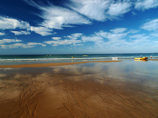 포토 JPG 해외이미지 모래 파도 바다 여행 자연 휴가 휴식 풍경 사람없음 물 여름 파란색 태양 맑음 달력 황금 큼 포르투갈 해군 암초 단상 해외202004 해외포토 자연요소 계절 유럽 컬러 컨셉 날씨 군대 크기 생태계 파일형식 이미지허브