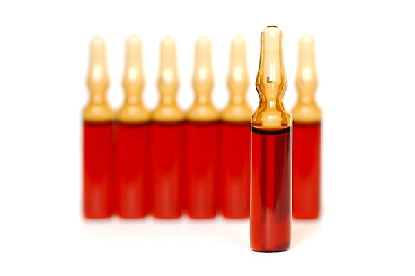 포토 JPG 해외이미지 유리 건강 병원 사람없음 치료 약 고통 간호사 의사 질병 약국 주사약 해결 중독 마약 취급주의 시리즈 해외202004 해외포토 감정 의학 재질 경고 의료진 파일형식 이미지허브