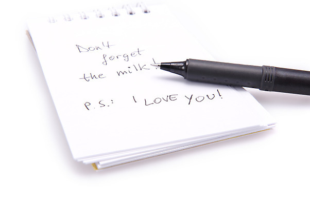 포토 JPG 해외이미지 종이 통신 사랑 팜플렛 사람없음 쇼핑 펜 검은색 쪽지 공책 장비 정보 공구 기록 발표 메시지 구매 가득함 알림 오브젝트 준비 흰배경 시트 고립 조언 체크리스트 필기체 해외202004 해외포토 문자 감정 컬러 백그라운드 문구용품 필기구 흰색 도구 파일형식 이미지허브