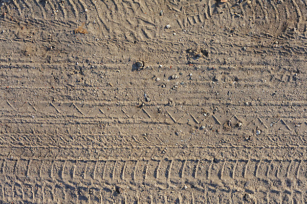 포토 JPG 해외이미지 도로 길 물결 선 모래 여행 백그라운드 패턴 교통시설 자국 자동차 자연 하늘 추상 휴가 건조 풍경 사람없음 야외 여름 파란색 모래사장 운전 사막 바퀴 황금 인쇄 땅 모래언덕 방향 흔적 질감 타이어 먼지 지역 트랙터 짐차 선로 오프로드 자취 수평선 각인 해외202004 해외포토 계절 육상교통 바다 컬러 교통 무늬 모션 농기계 언덕 시설 생태계 특수차량 파일형식 이미지허브