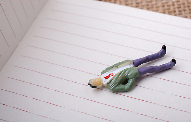 포토 JPG 해외이미지 실내 사람없음 공책 인물미니어처 해외202004 해외포토 문구용품 내부 미니어처 파일형식 이미지허브