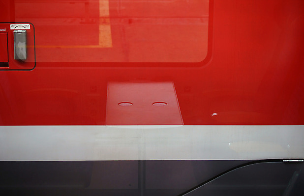 포토 JPG 해외이미지 백그라운드 신체 부분 표면 추상 사람없음 반사 페인트 거울 기차 철 묘사 질감 손질 엘리먼트 철강 해외202004 해외포토 육상교통 무늬 대중교통 파일형식 이미지허브