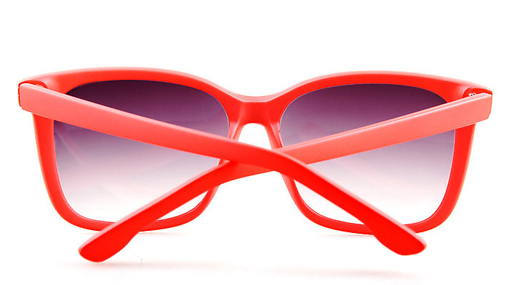 포토 JPG 해외이미지 디자인 응시 안경 백그라운드 고글 프레임 사람없음 여름 선글라스 태양 유행 검은색 흰색 화려 보호 시원함 플라스틱 오브젝트 복고 시력 비전 고립 스타일 해외202004 해외포토 자연요소 시선 잡화 계절 컬러 컨셉 재질 파일형식 이미지허브