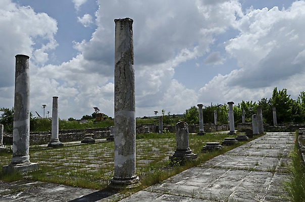 포토 JPG 해외이미지 구름 유럽 문화 벽 여행 건축양식 부분 자연 하늘 선물 협상 사람없음 내부 경제 기둥 도시 사찰 성 역사 보호 싸움 타운 최초 고고학 로마인 복잡 불가리아 세기 파멸 해외202004 해외포토 자연요소 건축물 교육 건축 나라 컨셉 비즈니스 종교건축 모션 인종 생태계 파일형식 소멸 남유럽 이미지허브