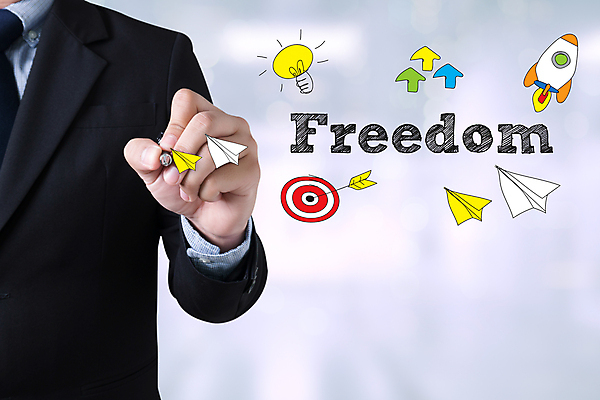 포토 JPG 해외이미지 라이프스타일 디자인 행복 도로 여행 백그라운드 배낭 휴가 거리 간판 건강 사람없음 금융 여행객 트래킹 기쁨 하이킹 사막 에너지 자유 탐험 인사 시간 오픈 고속도로 방향 모험가 심볼 사인 도로표지판 시민 독립 무료 방법 백패커 하이커 해외202004 해외포토 감정 길 컨셉 가방 교통시설 레저 사람 생활 경제 예절 표지판 국민 파일형식 이미지허브