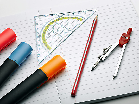 포토 JPG 해외이미지 디자인 교육 종이 가구 백그라운드 컨셉 학교 상상 나선형 사람없음 목재 컬러풀 사무실 연필 펜 침묵 흰색 원형 그리기 닫기 나침반 작가 오브젝트 그림 날카로움 첨탑 고립 부스러기 펠트 흑연 해외202004 해외포토 도형 나무 직업 컬러 생활용품 무늬 비즈니스 재료 모션 학용품 필기구 탑 소리 광석 파일형식 천_직물 이미지허브