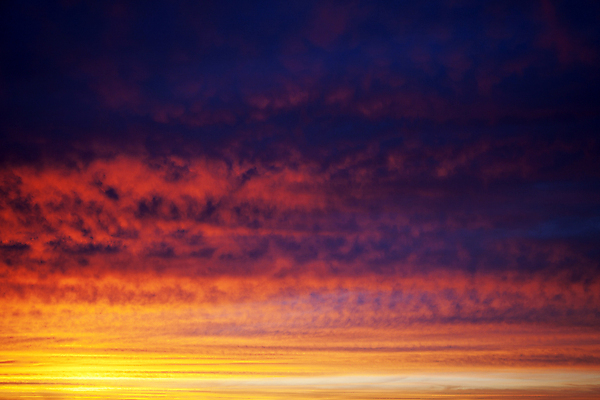 포토 JPG 해외이미지 구름 오렌지 자연 하늘 날씨 사람없음 야외 빨간색 햇빛 노란색 일출 일몰 황금 야간 수평선 해외202004 해외포토 자연요소 컬러 과일 태양 노을 생태계 파일형식 이미지허브