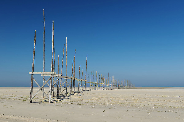 포토 JPG 해외이미지 건축물 모래 조각 섬 선반 파노라마 사람없음 건물 목재 파란색 모래사장 태양 갈색 항구 맑음 껍질 큼 부식 방파제 볼트 봉 뭉치 서쪽 옛날 평야 수평선 해외202004 해외포토 자연요소 나무 공공시설 건축 바다 컬러 가구 재료 교통시설 자연 날씨 촬영기법 공구 크기 방향 파일형식 이미지허브