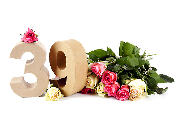 포토 JPG 해외이미지 식물 기념일 꽃 행복 종이 분홍색 꽃다발 컨셉 잎 자연 휴가 기념 사람없음 장식 빨간색 초록색 숫자 장미 벚꽃 축하 9 생일 심볼 사인 흰배경 열정 해외202004 해외포토 문자 감정 컬러 백그라운드 이벤트 흰색 생태계 파일형식 이미지허브