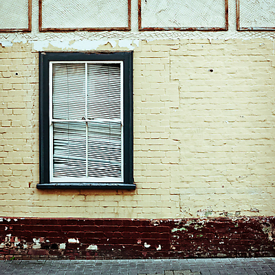 포토 JPG 해외이미지 1 전통 영어 외관 벽 창문 유리 날씨 잉글랜드 주택 프레임 사람없음 야외 활발 흰색 그리기 클래식 싱글 타운 구식 그런지 빅토리아 옛날 판유리 해외202004 해외포토 문자 컬러 컨셉 모션 재질 영국 건물 도시 파일형식 이미지허브