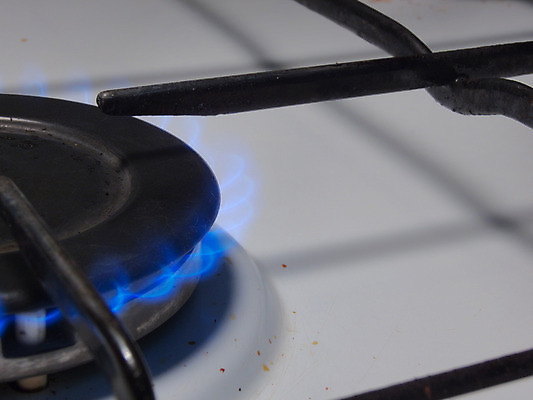 포토 JPG 해외이미지 음식 가정 불 요리 사람없음 건물 파란색 금속 주방 힘 장비 에너지 반지 뜨거움 그릴 휘발유 정상 위험 난로 버너 연료 가스 온도 내추럴 연소 광 해외202004 해외포토 자연요소 건축물 컬러 컨셉 장신구 재질 주방용품 석유 난방기 파일형식 이미지허브