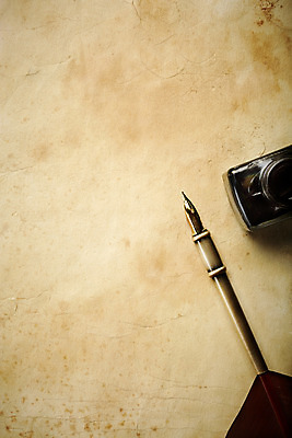 포토 JPG 해외이미지 디자인 종이 백그라운드 컨셉 표면 미술 사람없음 펜 갈색 쪽지 공백 수확 골동품 기록 거친 역사 질감 복고 페이지 그런지 세피아 양피지 옛날 원고 해외202004 해외포토 컬러 농업 문화예술 촬영기법 필기구 파일형식 이미지허브