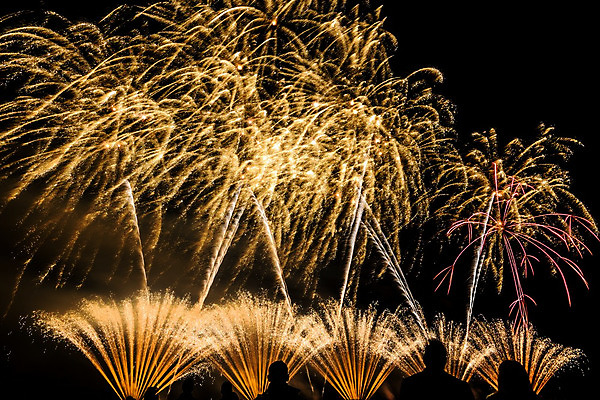 포토 JPG 해외이미지 행복 백그라운드 하늘 불 추상 휴가 새로움 기념 이벤트 사람없음 빨간색 빛 컬러풀 파티 검은색 축제 어둠 자유 로켓 축하 4 야간 큼 폭발 연도 마법 7월 광 독립 해외202004 해외포토 자연요소 감정 컬러 컨셉 무늬 숫자 날짜 크기 파일형식 이미지허브