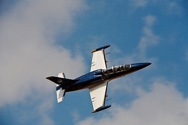 포토 JPG 해외이미지 구름 하늘 사람없음 파란색 파일럿 항공 에어쇼 해외202004 해외포토 자연요소 직업 컬러 쇼 파일형식 이미지허브