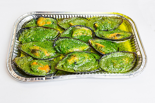 포토 JPG 해외이미지 동물 접시 음식 바다 백그라운드 채소 양파 조개 파슬리 요리 사람없음 검은색 저녁식사 당근 껍질 흰색 오픈 해조류 닫기 자르기 해산물 향신료 홍합 흙더미 법정 블러 삶기 해외202004 해외포토 식기 컬러 모션 어패류 뿌리채소 식사 흙 해양식물 향미료 파일형식 더미 이미지허브